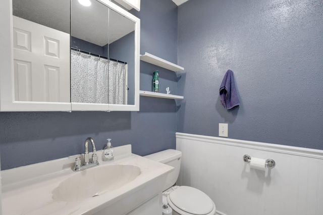 8515 Oakhaven Road, La Porte, TX 77571
