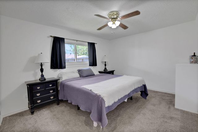 8515 Oakhaven Road, La Porte, TX 77571