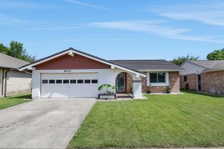 8515 Oakhaven Road, La Porte, TX 77571