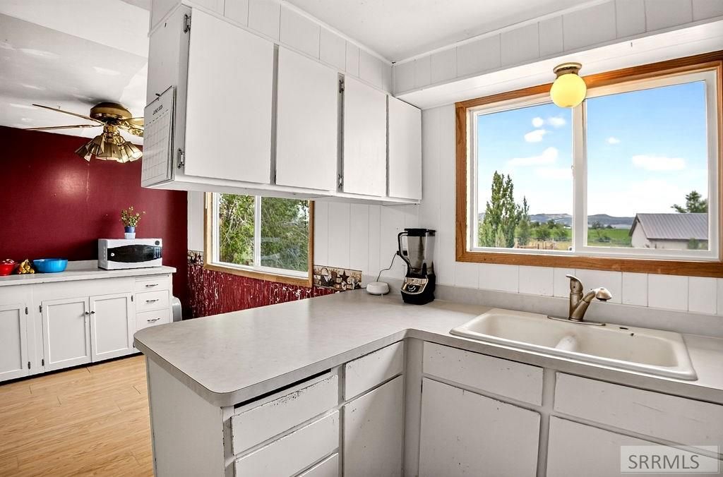 Image 10 of property listing at 4972 W 6000 N, Rexburg, ID 83440