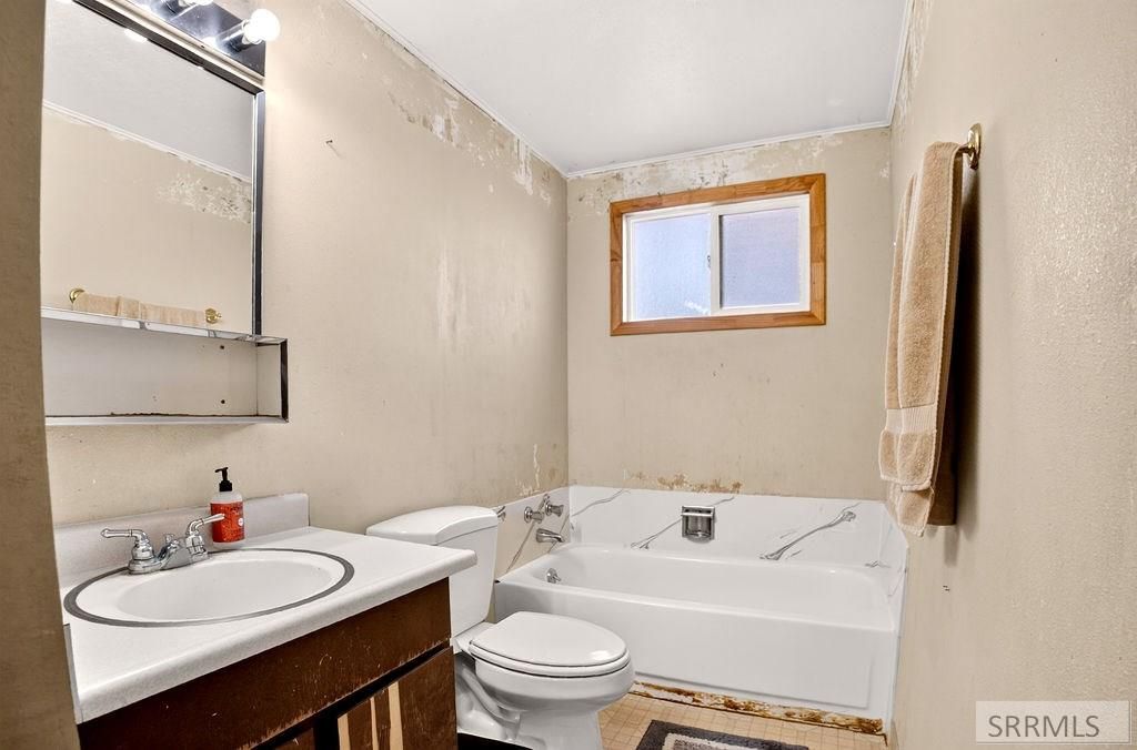 Image 32 of property listing at 4972 W 6000 N, Rexburg, ID 83440