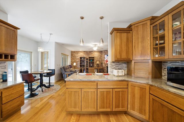 4703 W 20th Ave, Kennewick, WA 99338