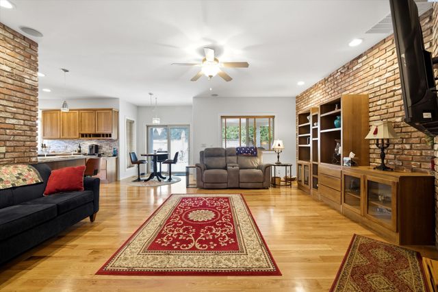 4703 W 20th Ave, Kennewick, WA 99338