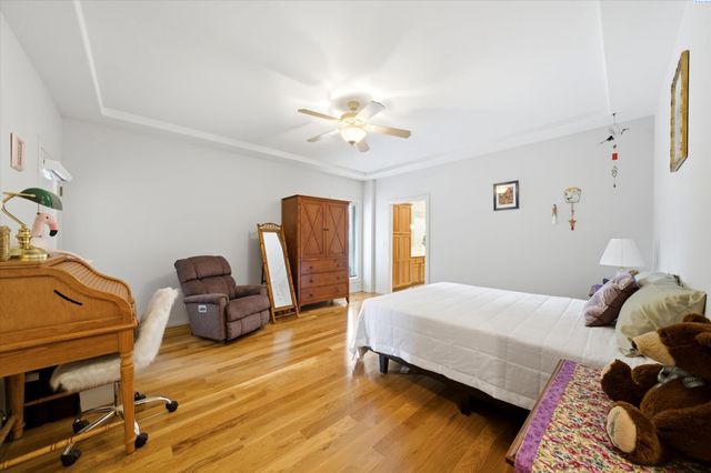 4703 W 20th Ave, Kennewick, WA 99338