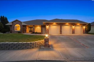 4703 W 20th Ave, Kennewick, WA 99338