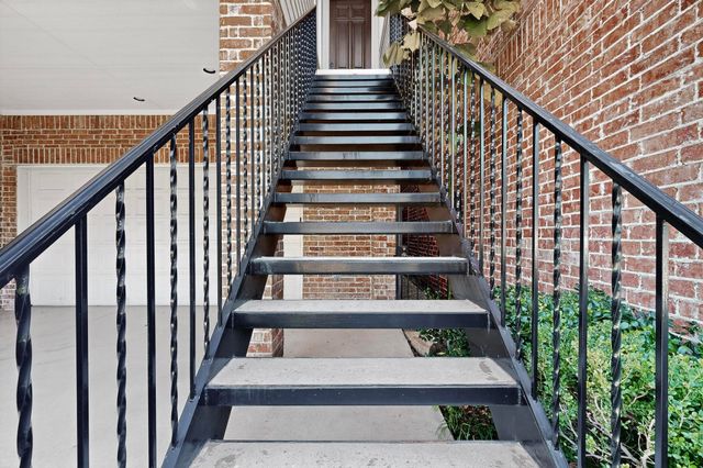 18343 Frankford Lakes Circle, Dallas, TX 75252