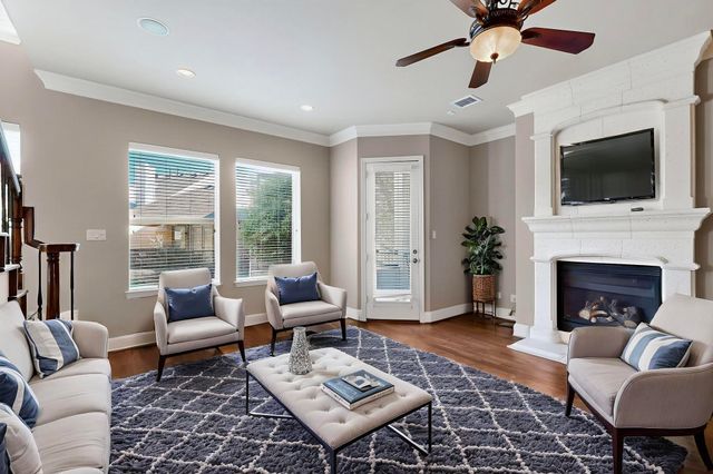 18343 Frankford Lakes Circle, Dallas, TX 75252