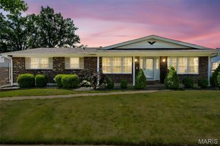 3228 Hedgetree Lane, St Louis, MO 63129