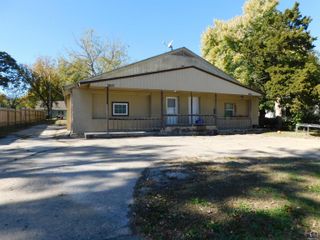 2627 SE Ohio AVE 2625 SE Ohio Ave, Topeka, KS 66605