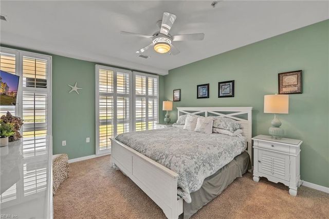 3738 Sandpiper Rd Apt 431B, Virginia Beach, VA 23456