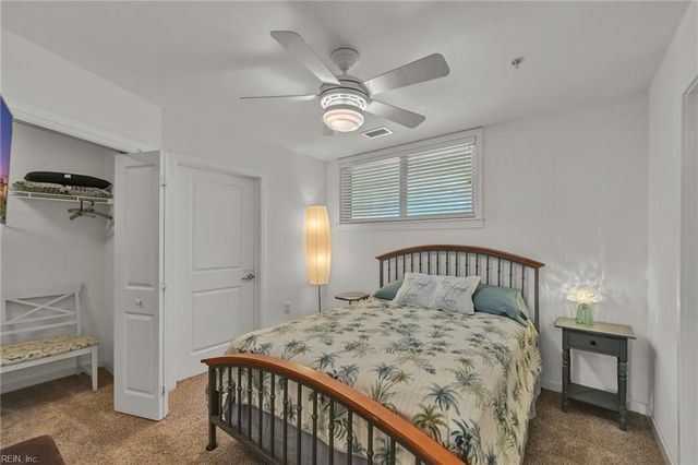 3738 Sandpiper Rd Apt 431B, Virginia Beach, VA 23456