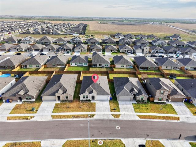 1330 Remys Way, Corpus Christi, TX 78415