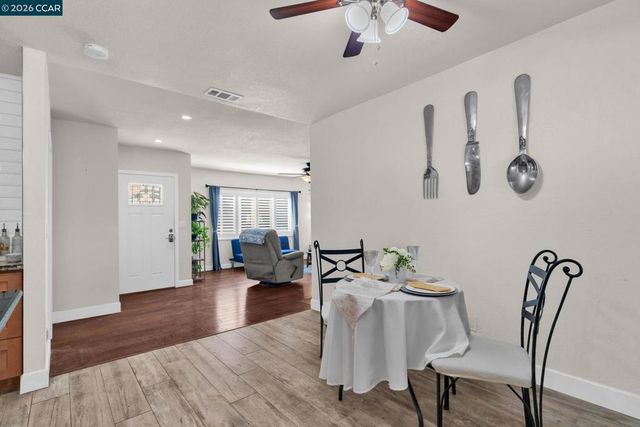 1331 Pear Dr, Concord, CA 94518