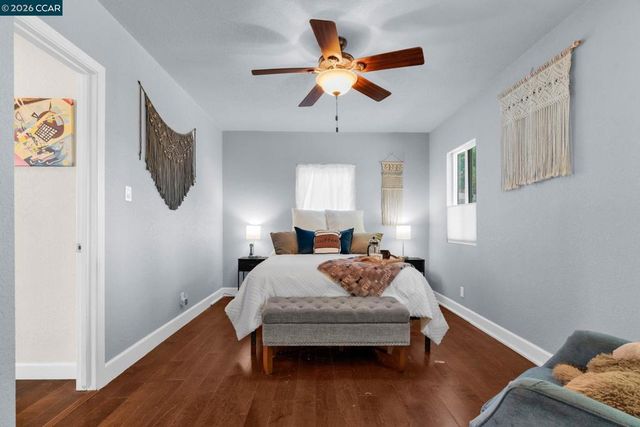 1331 Pear Dr, Concord, CA 94518