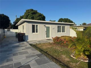 731 E 19th St, Hialeah, FL 33013