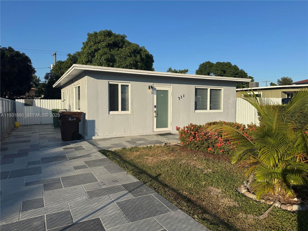 731 E 19th St, Hialeah, FL 33013