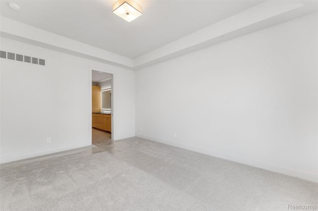 53 South Trail Court, Troy, MI 48083