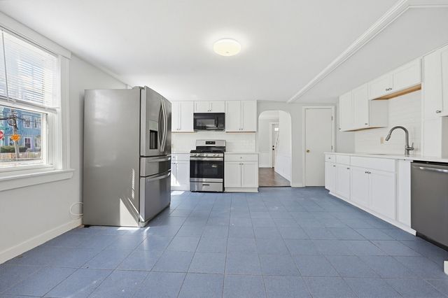 16 Patterson St, Boston, MA 02124