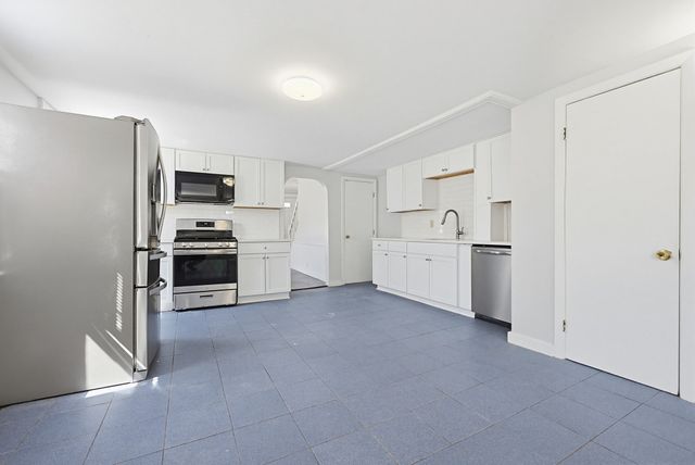16 Patterson St, Boston, MA 02124