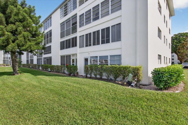 1036 Hythe B B, Boca Raton, FL 33434