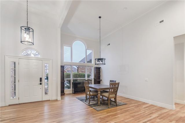 4313 W Arlington Drive, Rogers, AR 72758