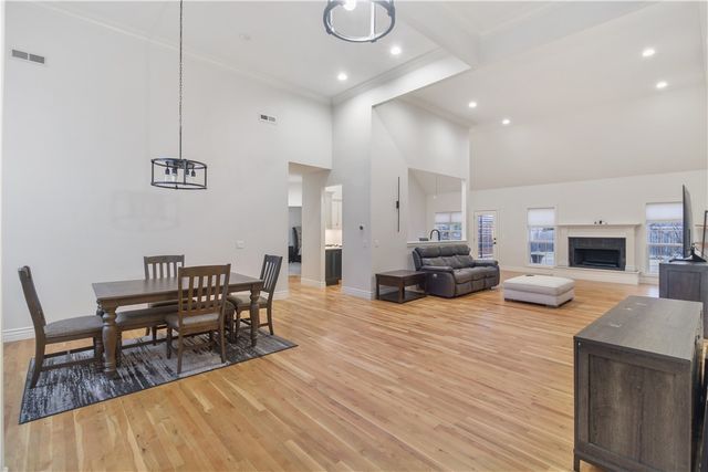 4313 W Arlington Drive, Rogers, AR 72758