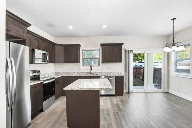 4209 W WOODLAWN AVENUE, Tampa, FL 33614