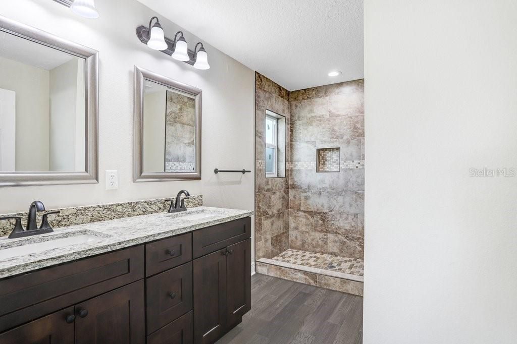 Image 14 of property listing at 4209 W WOODLAWN AVENUE, Tampa, FL 33614