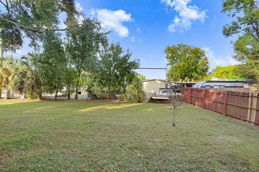 Image 24 of property listing at 4209 W WOODLAWN AVENUE, Tampa, FL 33614