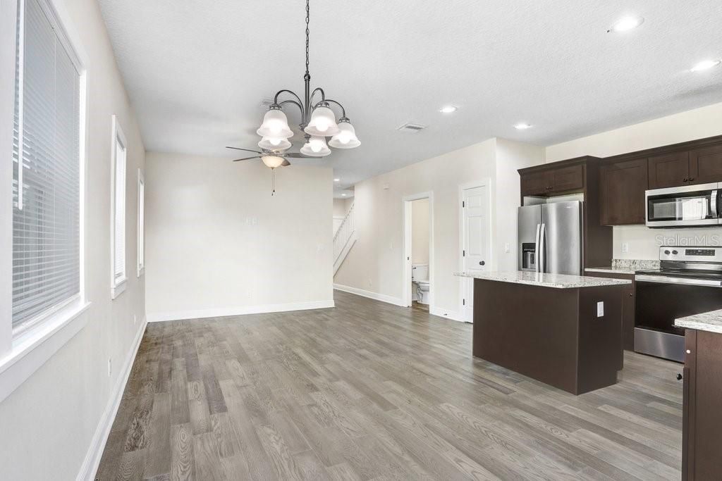 Image 7 of property listing at 4209 W WOODLAWN AVENUE, Tampa, FL 33614