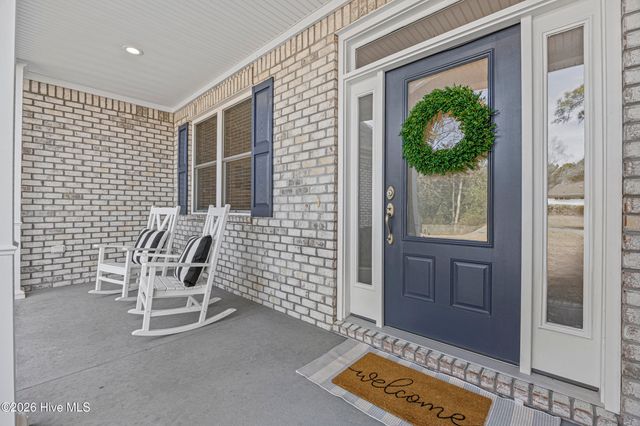 376 Crown Pointe Drive, Hampstead, NC 28443