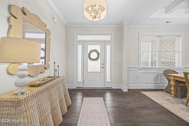 376 Crown Pointe Drive, Hampstead, NC 28443