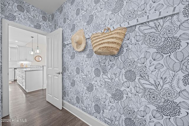 376 Crown Pointe Drive, Hampstead, NC 28443