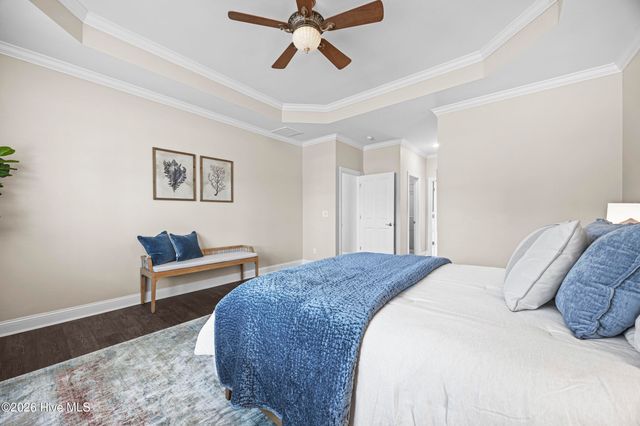 376 Crown Pointe Drive, Hampstead, NC 28443