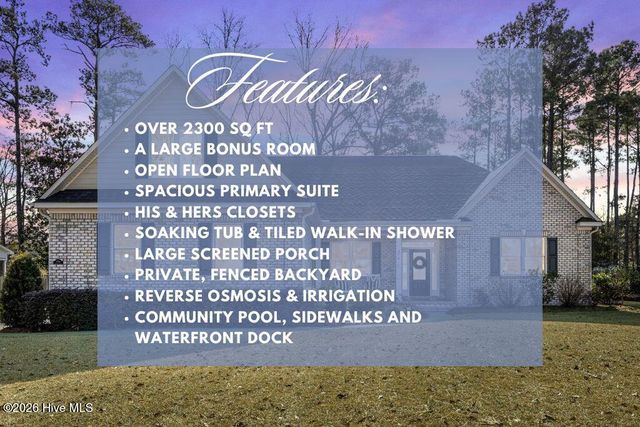 376 Crown Pointe Drive, Hampstead, NC 28443