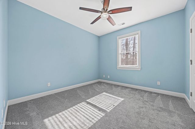 376 Crown Pointe Drive, Hampstead, NC 28443