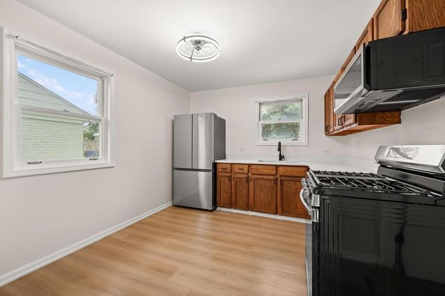 2115 W 175th Street, Homewood, IL 60430