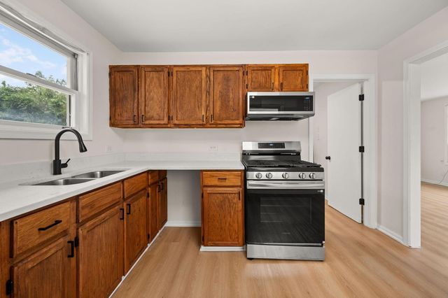 2115 W 175th Street, Homewood, IL 60430