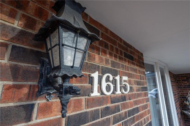 1615 Wayne Drive, St Joseph, MO 64506