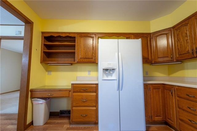 1615 Wayne Drive, St Joseph, MO 64506