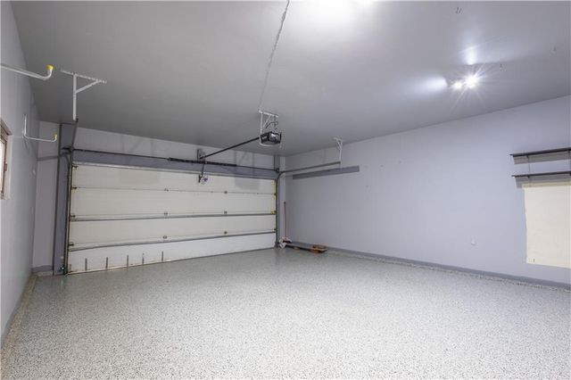 1615 Wayne Drive, St Joseph, MO 64506