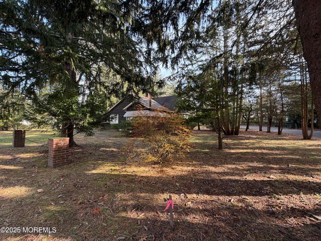 353 Arrowhead Drive, Brick, NJ 08724