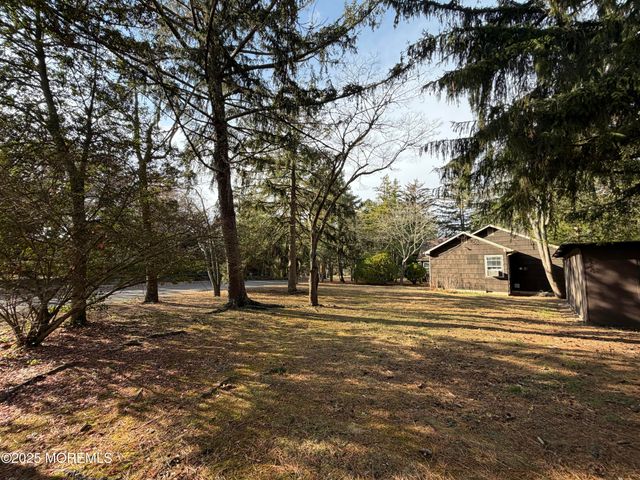 353 Arrowhead Drive, Brick, NJ 08724