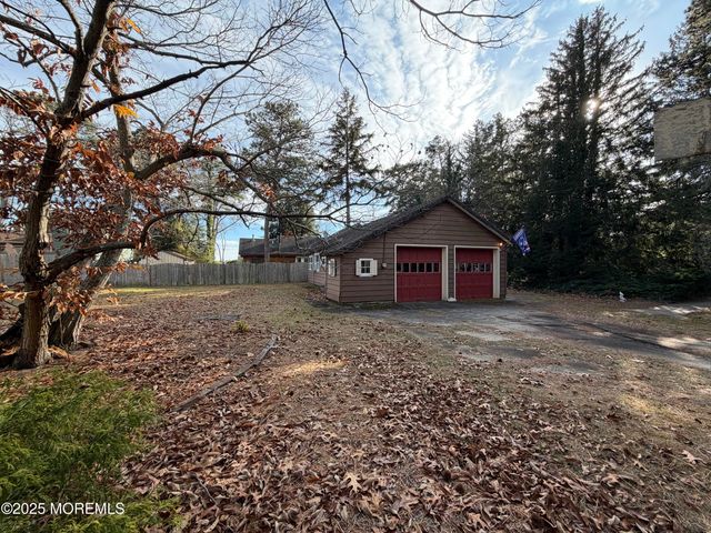 353 Arrowhead Drive, Brick, NJ 08724