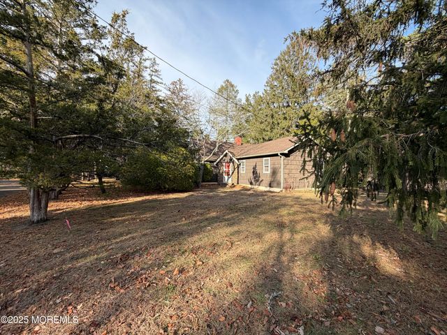 353 Arrowhead Drive, Brick, NJ 08724