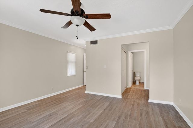 596 SE 20th Ave 4, Deerfield Beach, FL 33441