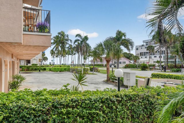 596 SE 20th Ave 4, Deerfield Beach, FL 33441