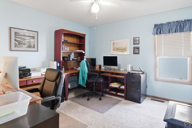 2408 SW Kings CT, Topeka, KS 66614