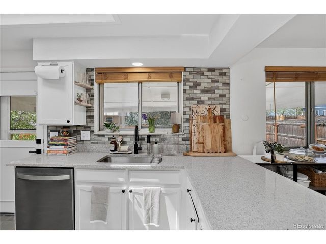 8397 Yarrow Ct, Arvada, CO 80005