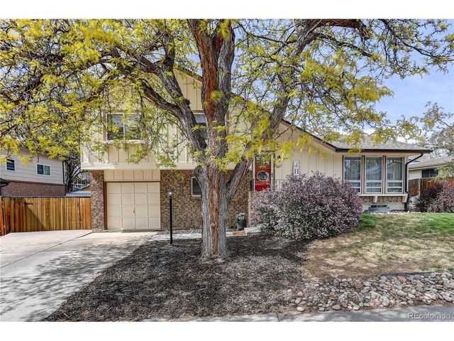 8397 Yarrow Ct, Arvada, CO 80005